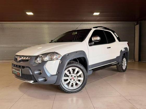 FIAT STRADA 1.8 MPI ADVENTURE CD 16V FLEX 3P MANUAL FIAT STRADA 1.8 MPI ADVENTURE CD 16V FLEX 3P MANUAL